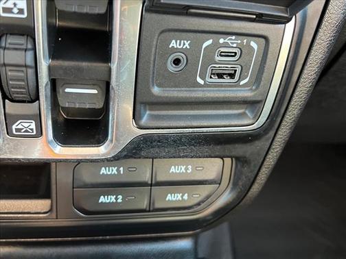2024 Jeep Gladiator Nighthawk