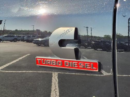 Diamond Black Crystal Pearlcoat 2022 RAM 2500 Big Horn