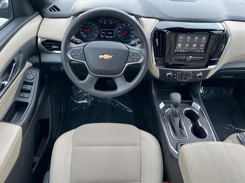 2022 Chevrolet Traverse LS