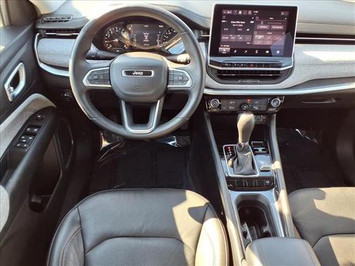 Bright White Clearcoat 2022 Jeep Compass Latitude Lux