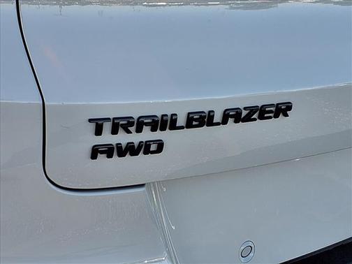 White Sands 2026 Chevrolet Trailblazer RS