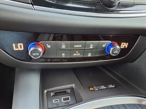 2024 Buick Enclave Essence