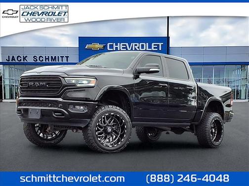 Diamond Black Crystal Pearlcoat 2020 RAM 1500 Limited