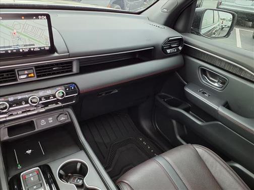 Crystal Black Pearl 2025 Honda Pilot Black Edition