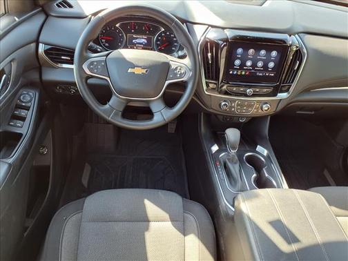Radiant Red Tintcoat 2023 Chevrolet Traverse LT Cloth