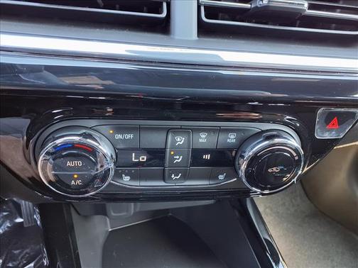 Sterling Gray Metallic 2026 Chevrolet Trax 2RS
