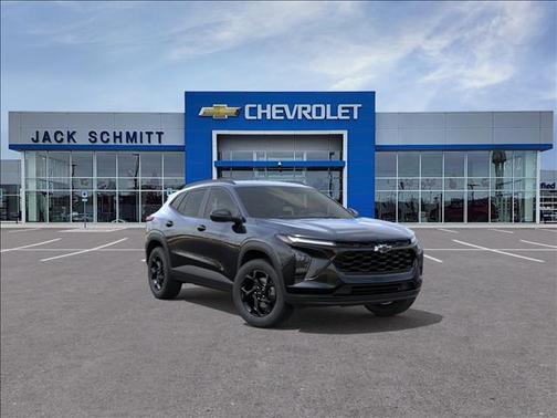 Mosaic Black Metallic 2026 Chevrolet Trax LT