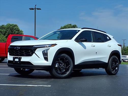 Summit White 2026 Chevrolet Trax LT