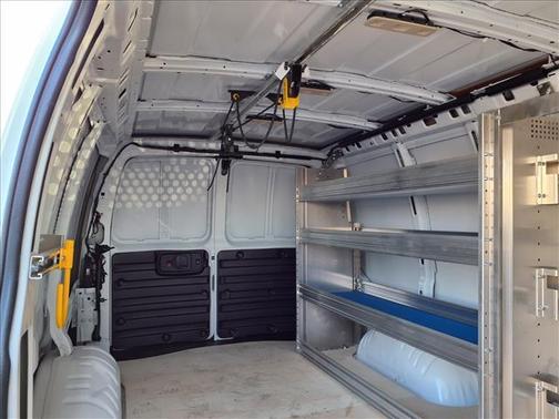 2025 Chevrolet Express 2500 2500