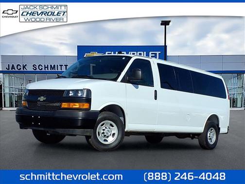 Summit White 2025 Chevrolet Express 3500 LS 3500