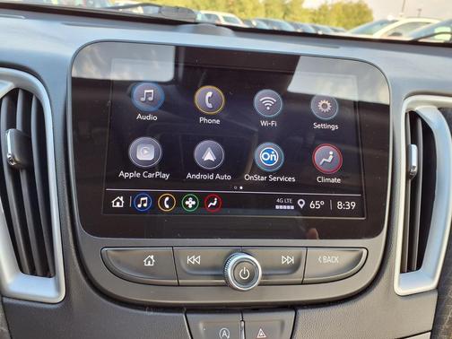 Summit White 2023 Chevrolet Malibu LT