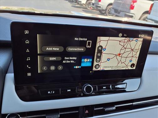 Black 2025 Mitsubishi Outlander SE