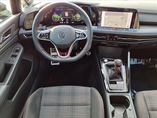 2024 Volkswagen Golf GTI 2.0T SE 4-Door