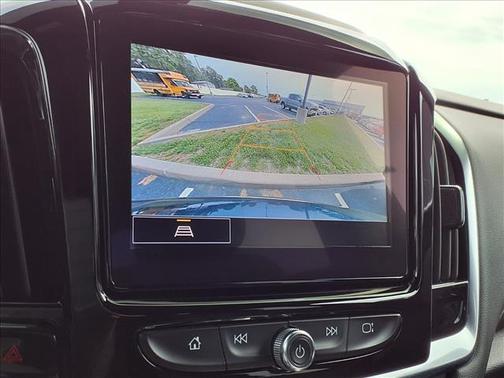 Northsky Blue Metallic 2022 Chevrolet Traverse LT Cloth