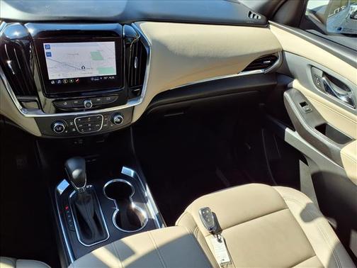 Summit White 2023 Chevrolet Traverse LT Leather