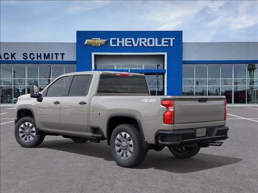 White Sands 2026 Chevrolet Silverado 2500 Custom