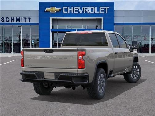 White Sands 2026 Chevrolet Silverado 2500 Custom