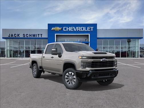 White Sands 2026 Chevrolet Silverado 2500 Custom