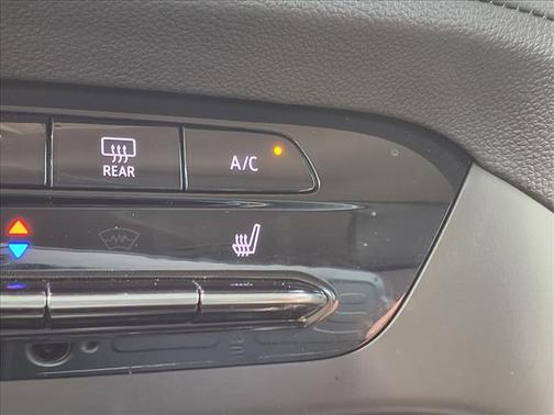 Summit White 2023 Buick Envision Preferred AWD