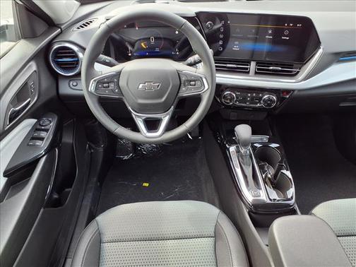 Summit White 2026 Chevrolet Trax LT