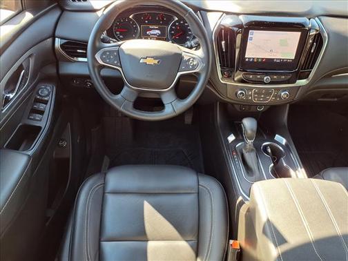Radiant Red Tintcoat 2023 Chevrolet Traverse LT Leather