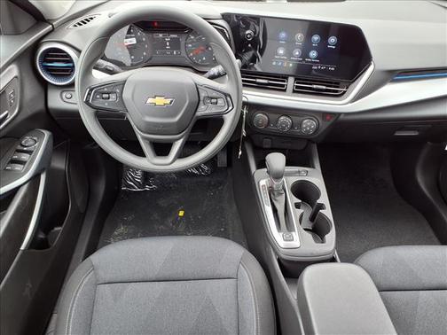 Mosaic Black Metallic 2026 Chevrolet Trax LS