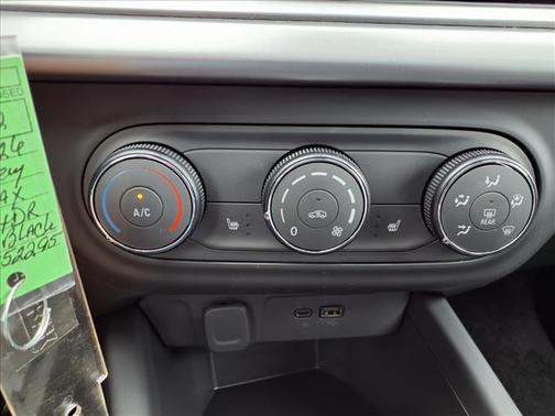 Mosaic Black Metallic 2026 Chevrolet Trax LS