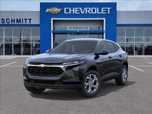 Mosaic Black Metallic 2026 Chevrolet Trax LS