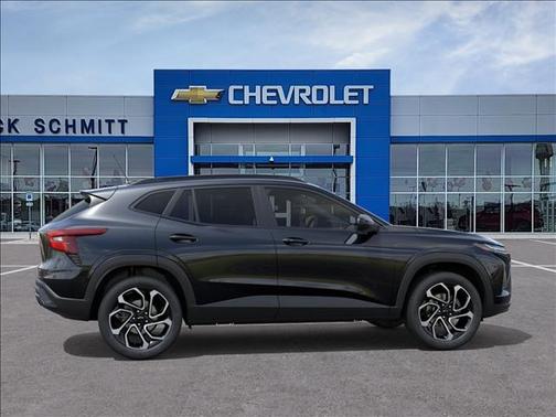 Mosaic Black Metallic 2026 Chevrolet Trax 2RS