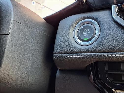 Radiant Red Tintcoat 2026 Chevrolet Colorado LT