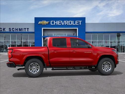 Radiant Red Tintcoat 2026 Chevrolet Colorado LT