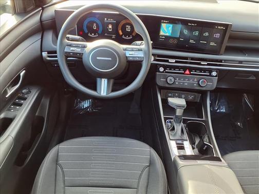 2025 Hyundai SANTA CRUZ SE