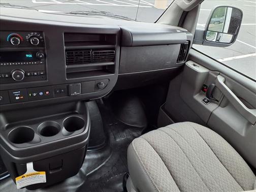 Summit White 2025 GMC Savana 3500 3500