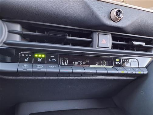 2025 Toyota Crown Signia Limited