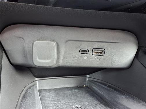 Mosaic Black Metallic 2025 Chevrolet Trax FWD 2RS