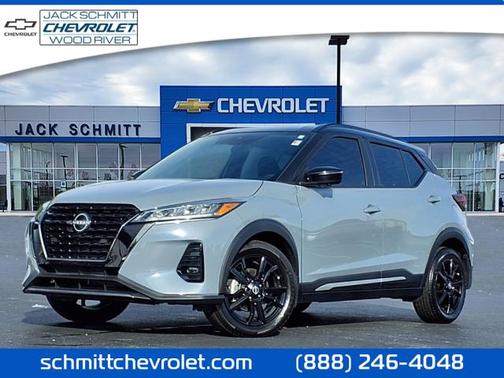 2023 Nissan Kicks SR