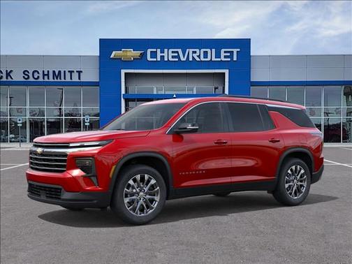 Radiant Red Tintcoat 2026 Chevrolet Traverse LT