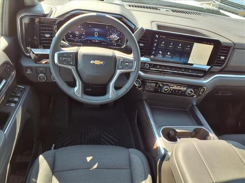 2025 Chevrolet Silverado 3500 LT