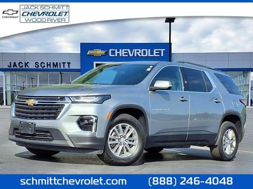 2023 Chevrolet Traverse LT Cloth