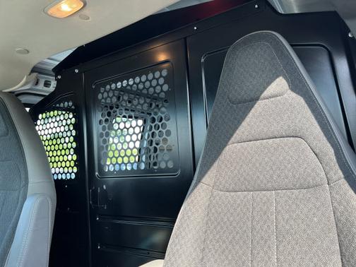 Photo 4 of 26 of 2020 GMC Savana 2500 Work Van