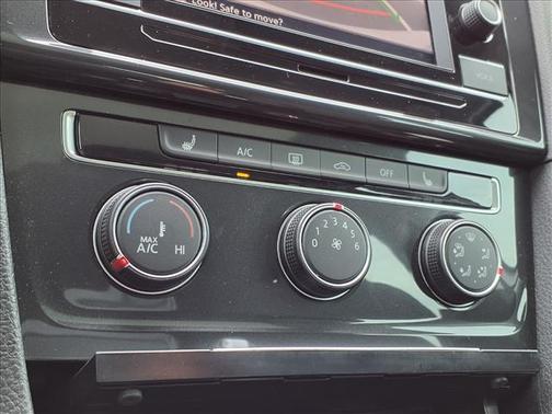 2021 Volkswagen Golf 1.4T TSI