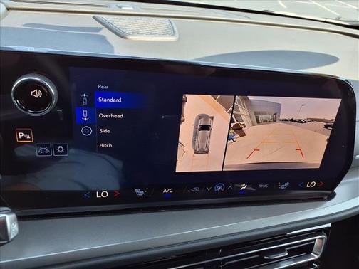 Lakeshore Blue Metallic 2026 Chevrolet Traverse LT