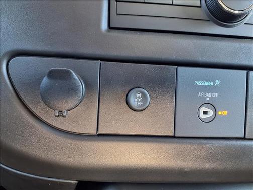 2025 Chevrolet Express 2500 2500