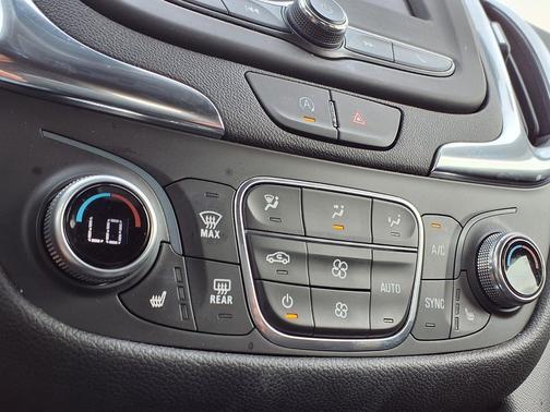 Sterling Gray Metallic 2024 Chevrolet Equinox 1LT