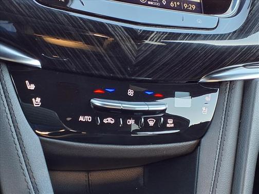 2025 Cadillac XT6 Premium Luxury FWD