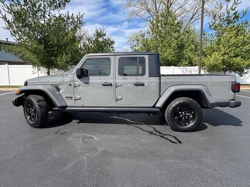 2021 Jeep Gladiator Willys