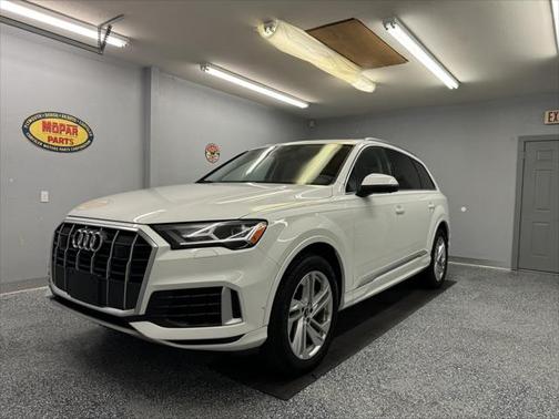2023 Audi Q7 55 Premium Plus
