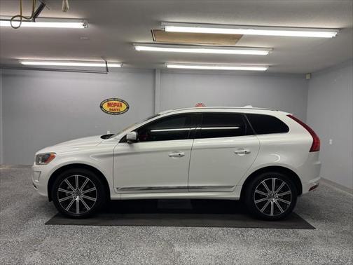 2015 Volvo XC60 T6 Platinum