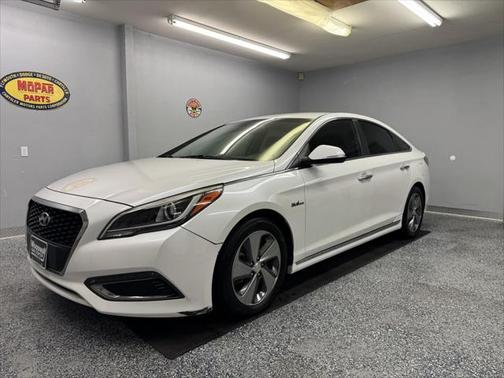 2017 Hyundai SONATA Hybrid Limited