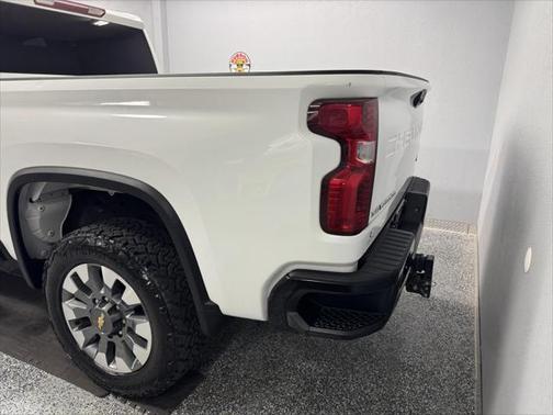 2022 Chevrolet Silverado 2500 Custom